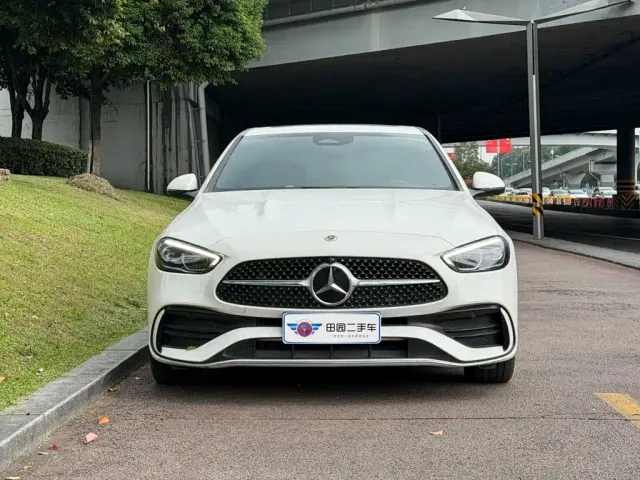 Mercedes-Benz C-Class — Фото автомобиля 2