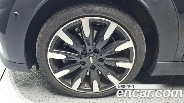MINI Cooper — Фото автомобиля 5