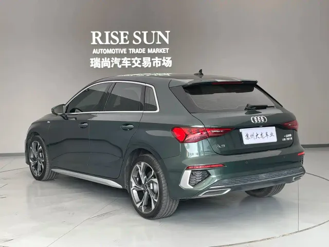 Audi Audi A3 2022 Sportback 35 TFSI Luxury Sport — Фото автомобиля 12