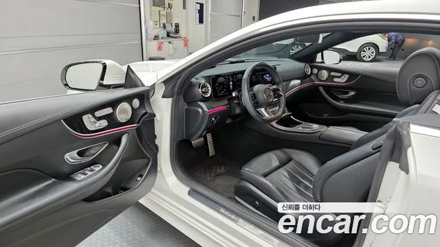 Mercedes-Benz E-Class — Фото автомобиля 10