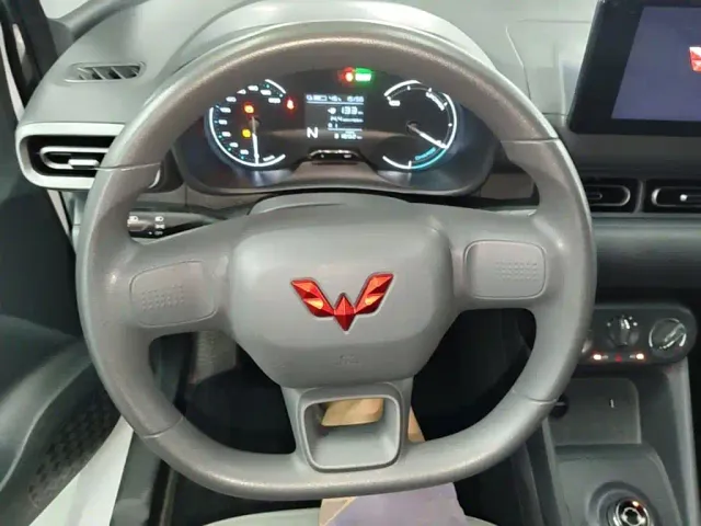 Wuling Hongguang — Фото автомобиля 10