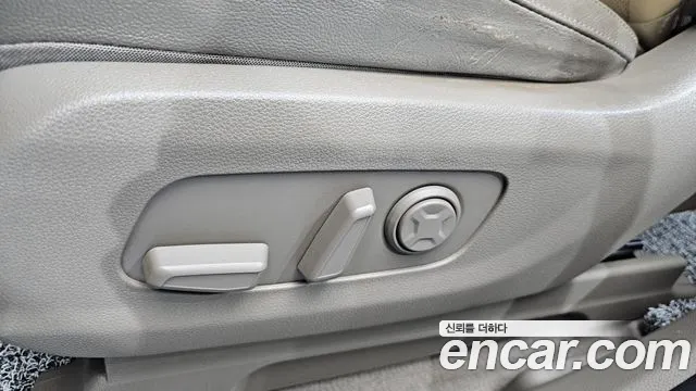 Kia Carnival 4th Gen — Фото автомобиля 12