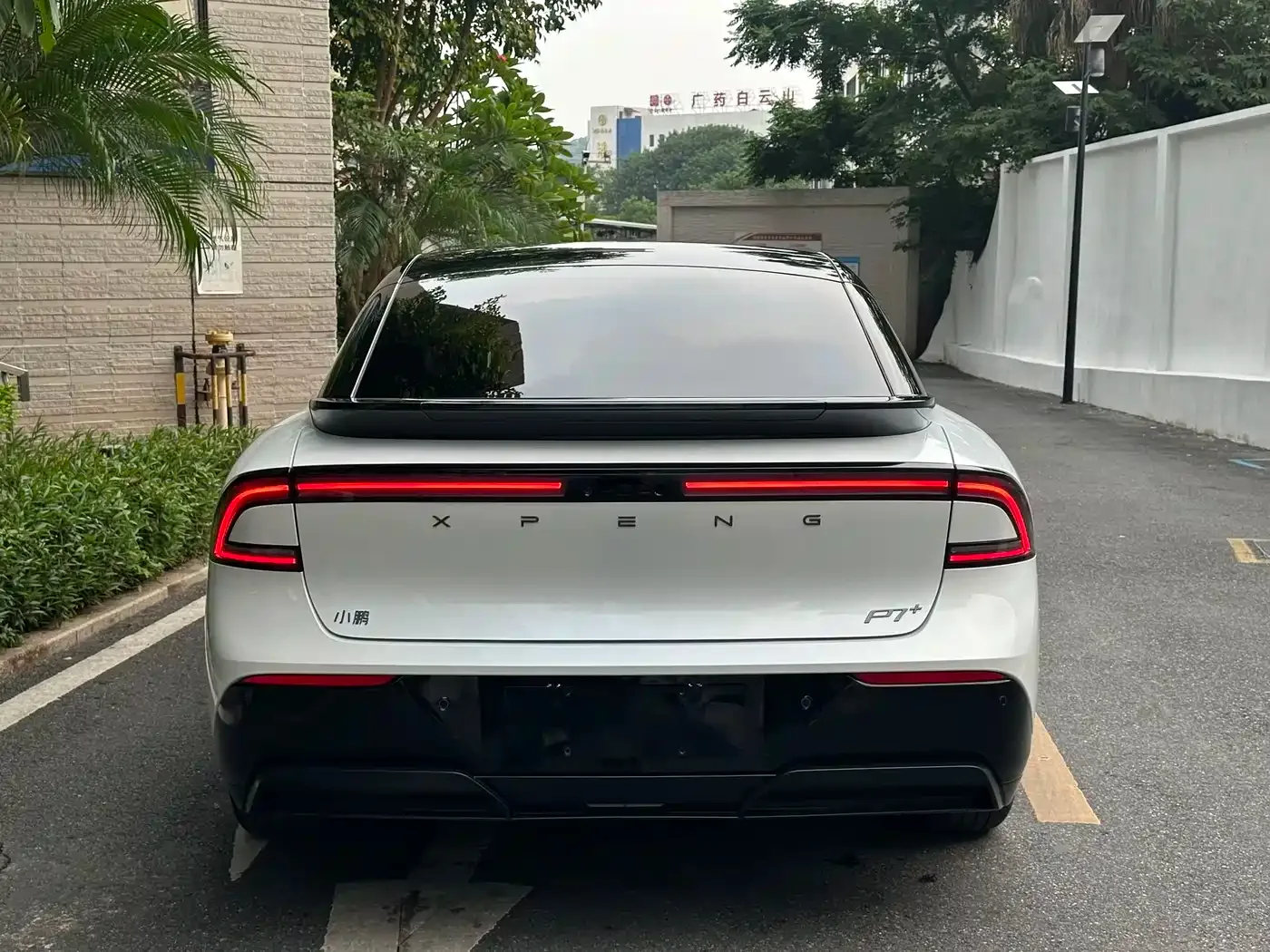 XPeng XPeng P7+ 2024 Long Range Max — Фото автомобиля 7