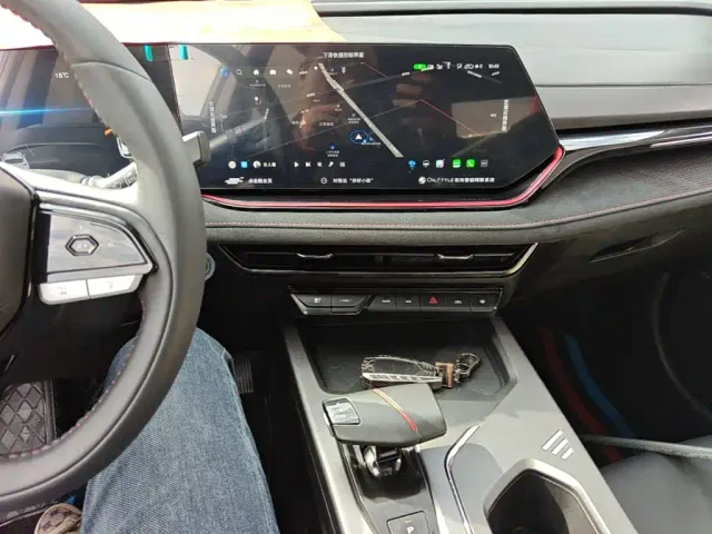 Changan X5 Plus — Фото автомобиля 12