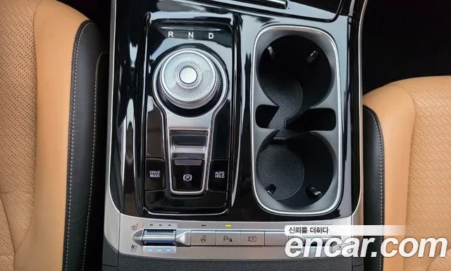 Kia Carnival Generation 4 — Фото автомобиля 13