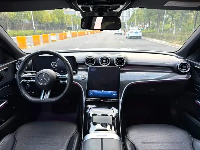 Mercedes-Benz C-Class — Фото автомобиля 4