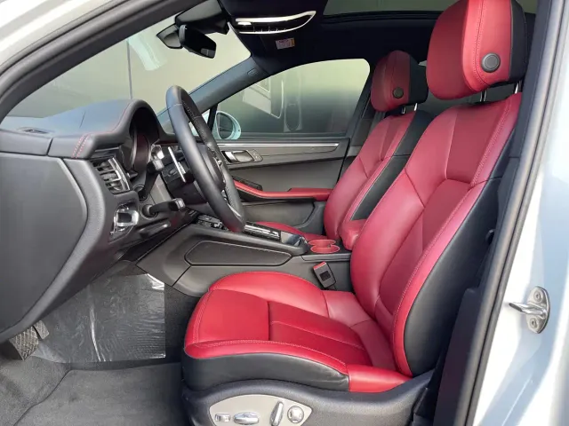 Porsche Macan — Фото автомобиля 12