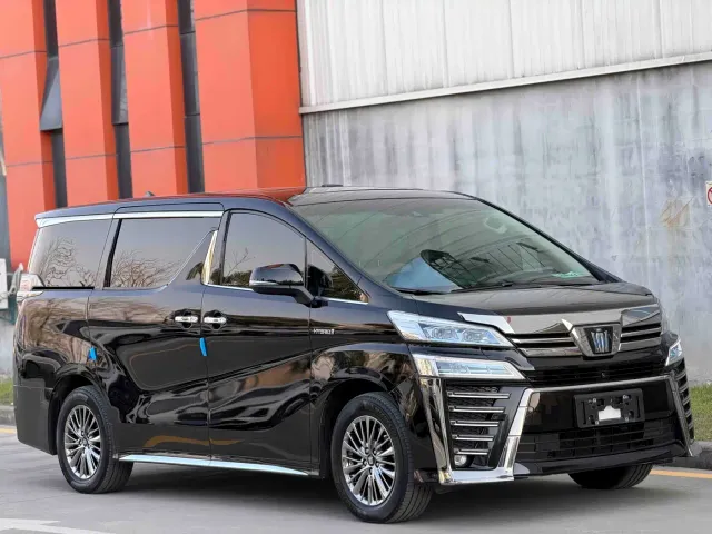 Toyota Vellfire — Фото автомобиля 3