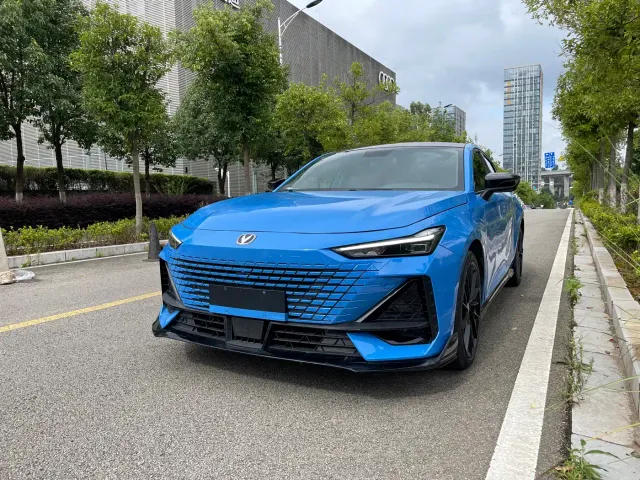 Фотография автомобиля — Changan UNI-V