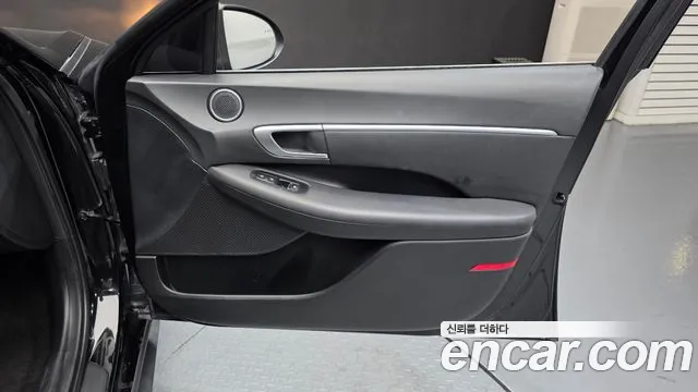 Hyundai Sonata Sonata (DN8) 2.0 LPG(Для проката) — Фото автомобиля 25