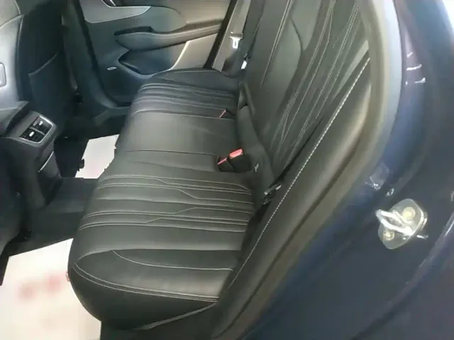 Buick LaCrosse — Фото автомобиля 12
