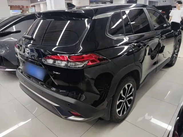 Toyota Frontlander — Фото автомобиля 4