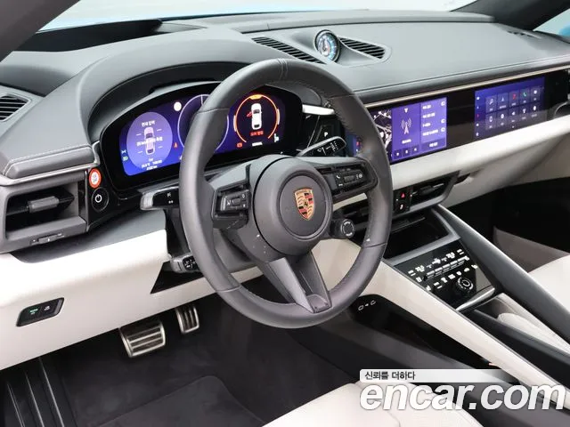 Porsche Macan Electric — Фото автомобиля 9