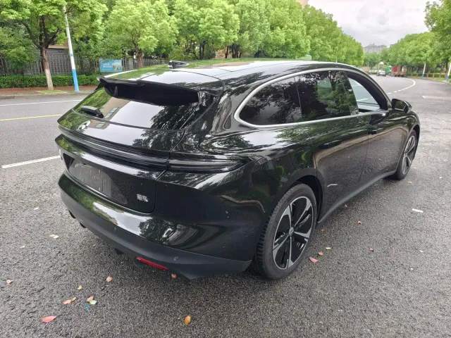 Nio ET5 Touring — Фото автомобиля 13