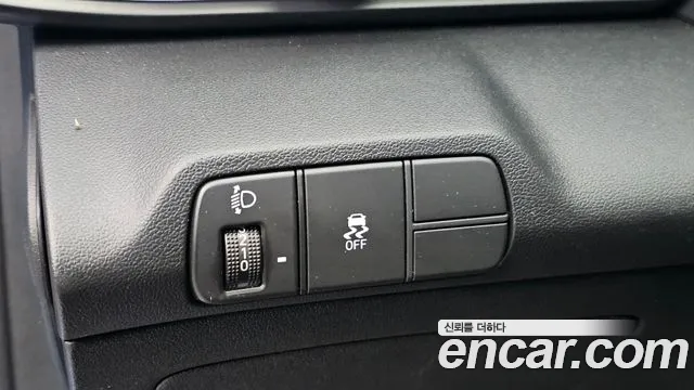 Hyundai AVANTE — Фото автомобиля 20