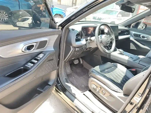 GAC Trumpchi GS8 — Фото автомобиля 15