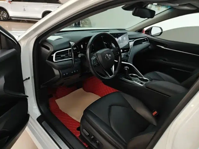 Toyota Camry — Фото автомобиля 14