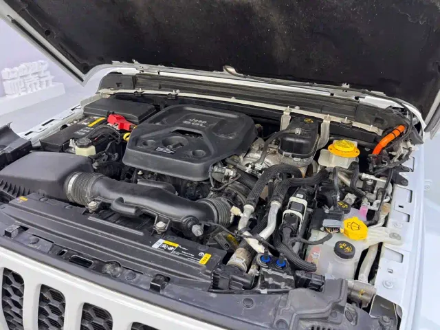 Jeep Wrangler 4xe — Фото автомобиля 24