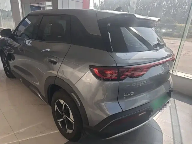 BYD Yuan UP 2024 401KM Leading Edition — Фото автомобиля 4
