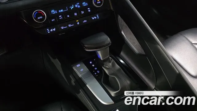 Hyundai AVANTE Avante (CN7) — Фото автомобиля 9