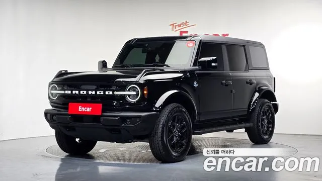 Фотография автомобиля — Ford Bronco Generation 6