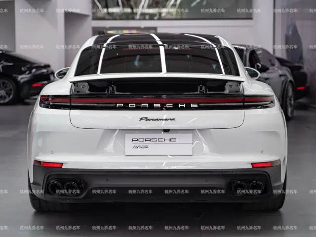 Porsche Panamera — Фото автомобиля 6