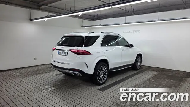 Mercedes-Benz GLE-Class — Фото автомобиля 2