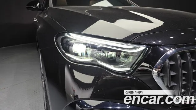 Mercedes-Benz E-Class — Фото автомобиля 17