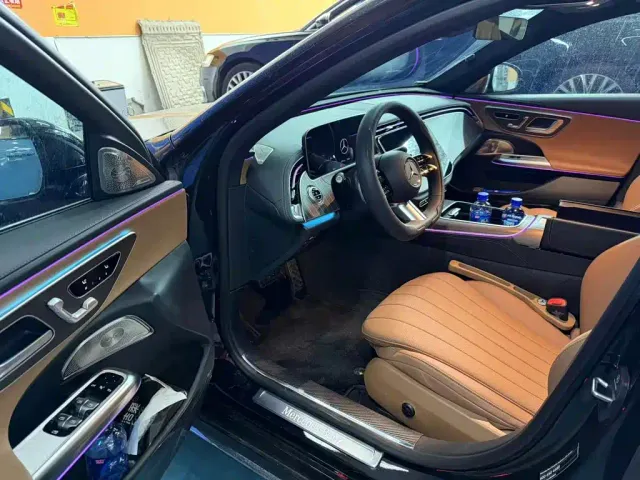 Mercedes-Benz E-Class — Фото автомобиля 10