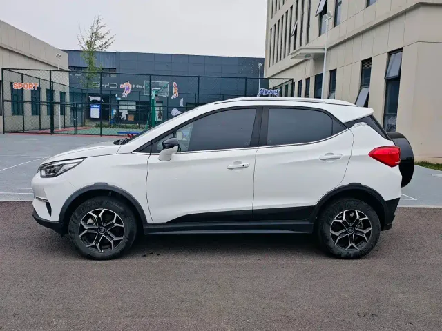 BYD Yuan Pro — Фото автомобиля 6