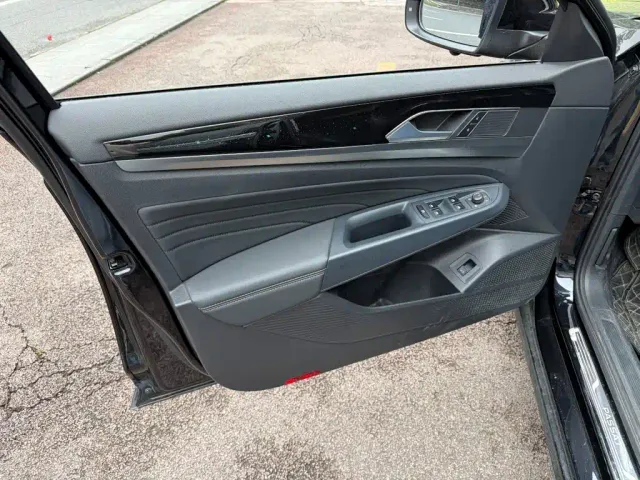 Volkswagen Passat — Фото автомобиля 6