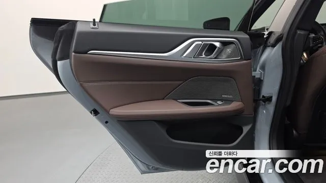 BMW 4 Series G22 — Фото автомобиля 14