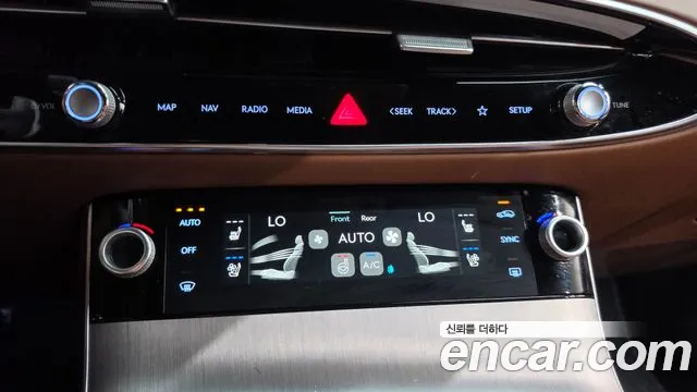 Genesis GV70 2.5T Бензин AWD — Фото автомобиля 29