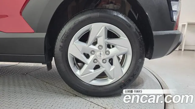 Hyundai Kona SX2 — Фото автомобиля 6