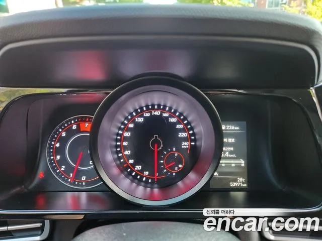 Hyundai AVANTE Avante (CN7) — Фото автомобиля 11