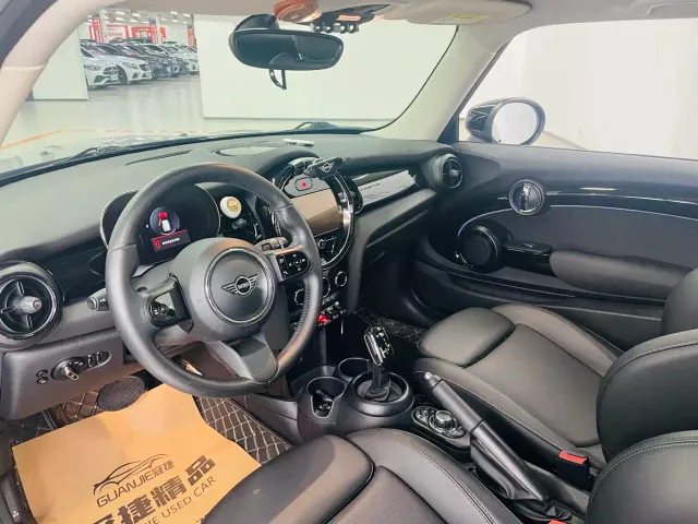MINI Hatch — Фото автомобиля 6