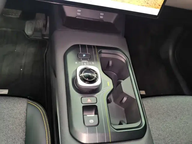 Toyota bZ5 — Фото автомобиля 13