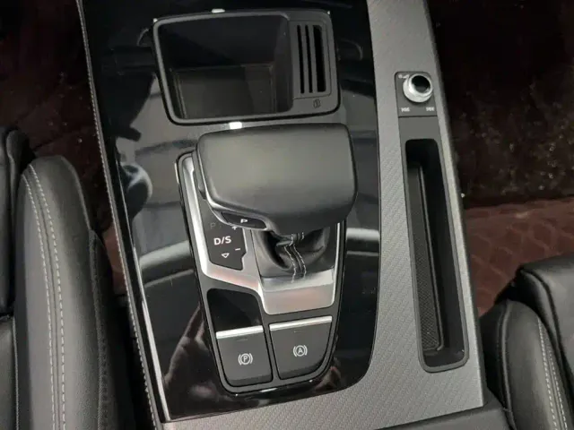 Audi Q5L — Фото автомобиля 8