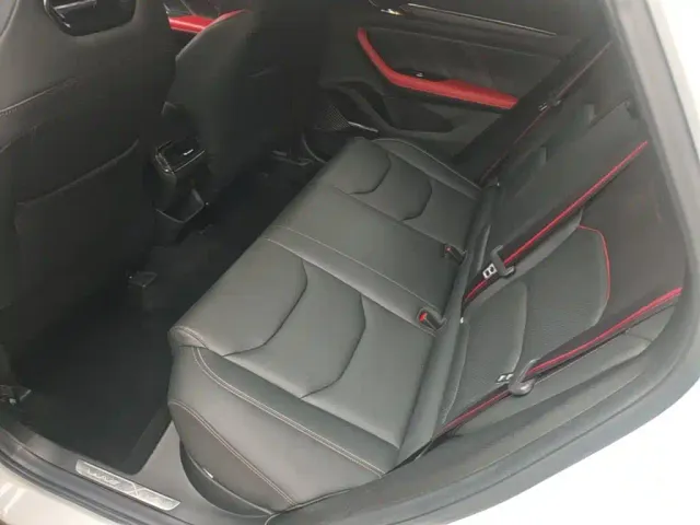 Geely Emgrand S — Фото автомобиля 16