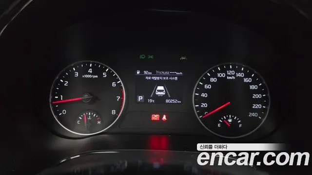 Kia Seltos — Фото автомобиля 8