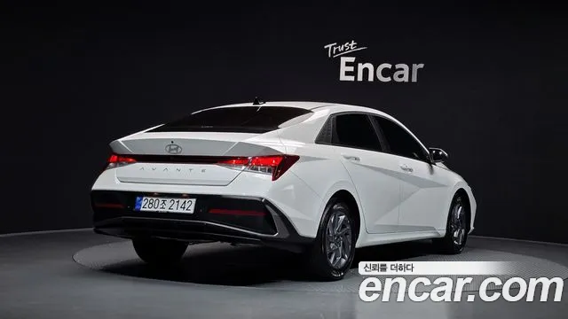 Hyundai AVANTE Новый Avante (CN7) — Фото автомобиля 2