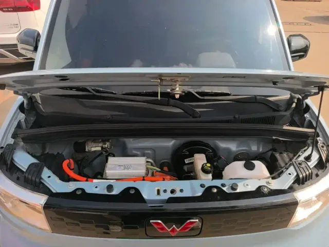 Wuling Hongguang Mini EV — Фото автомобиля 19