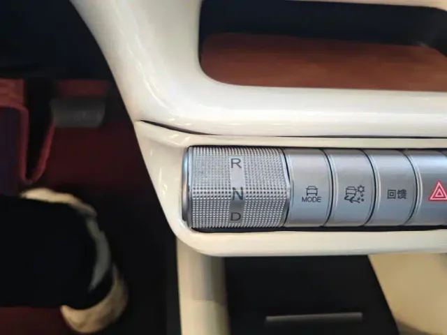 BYD Dolphin — Фото автомобиля 16