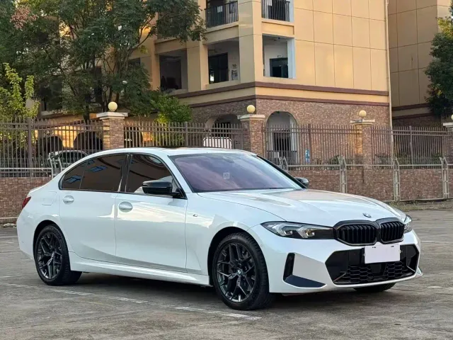BMW 3 Series — Фото автомобиля 3