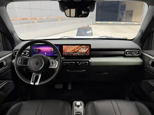 Baojun Yep — Фото автомобиля 13