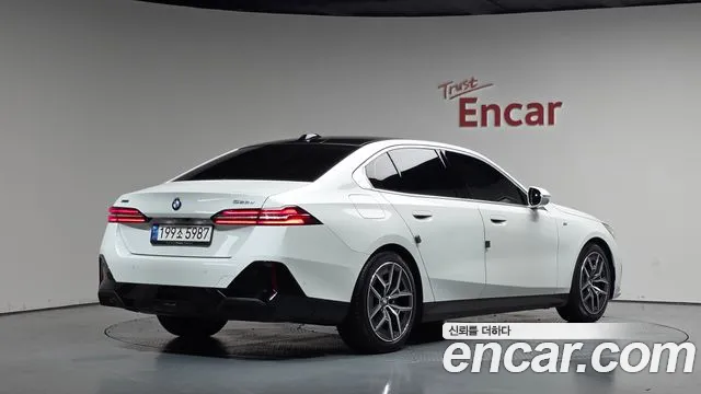 BMW 5-Series 5 серия (G60) 523d xDrive M Sport — Фото автомобиля 2