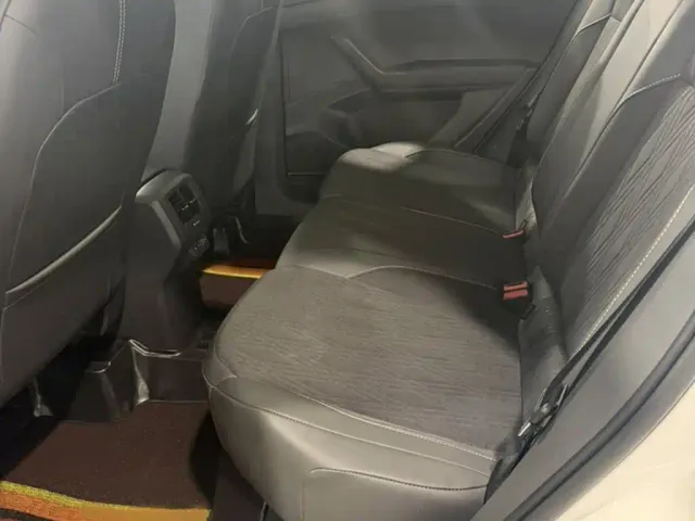 Volkswagen T-Cross — Фото автомобиля 16