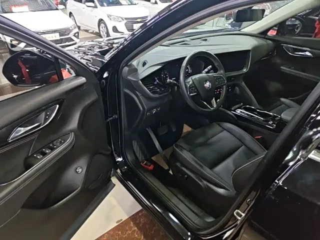 Buick Envision Plus — Фото автомобиля 15