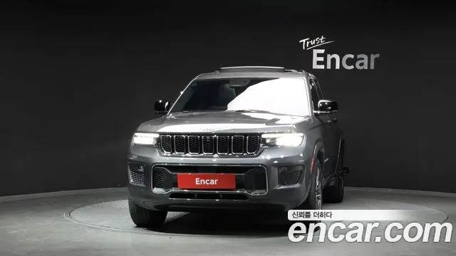 Jeep Cherokee Grand Cherokee(WL) 3.6 Overland — Фото автомобиля 3