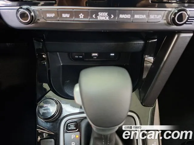 Kia Seltos New — Фото автомобиля 10